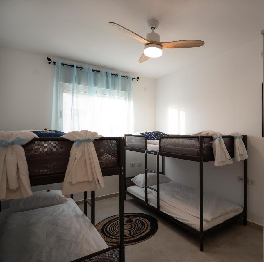 Argaman Beach Apartment Akkon Exterior foto
