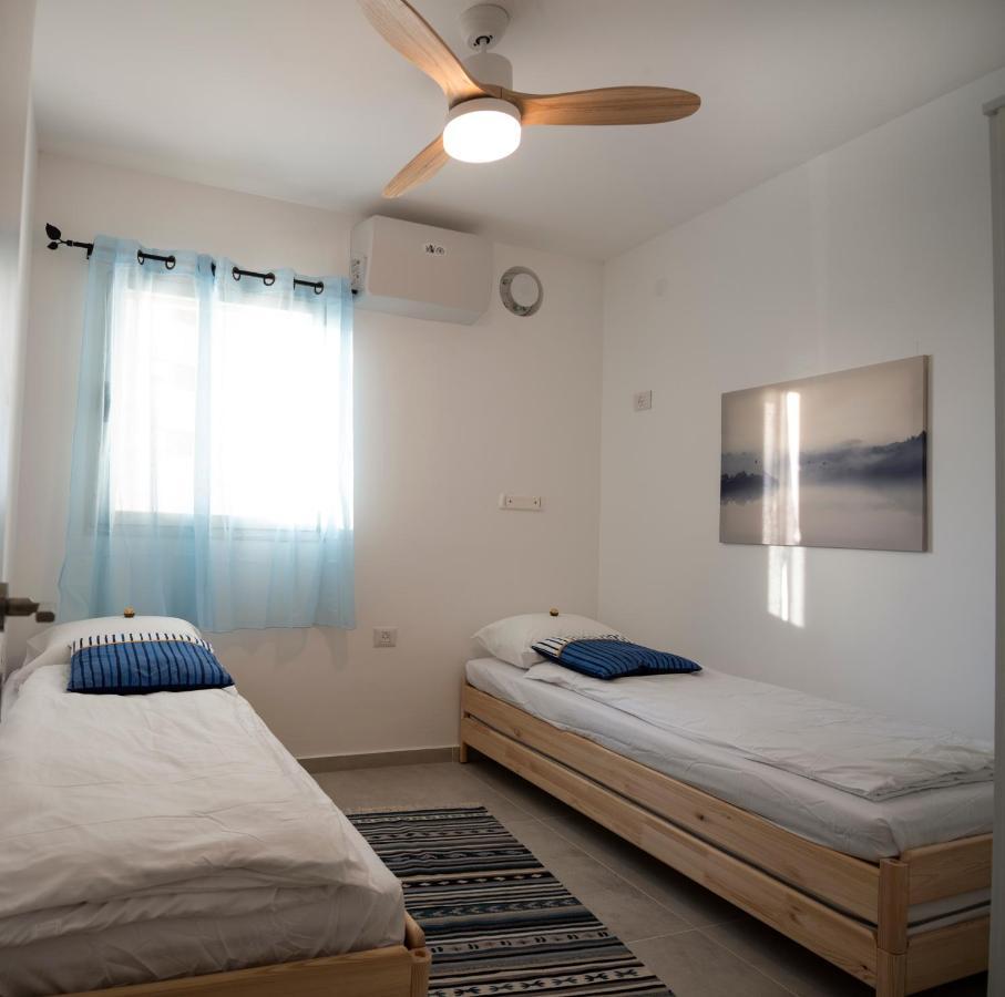 Argaman Beach Apartment Akkon Exterior foto